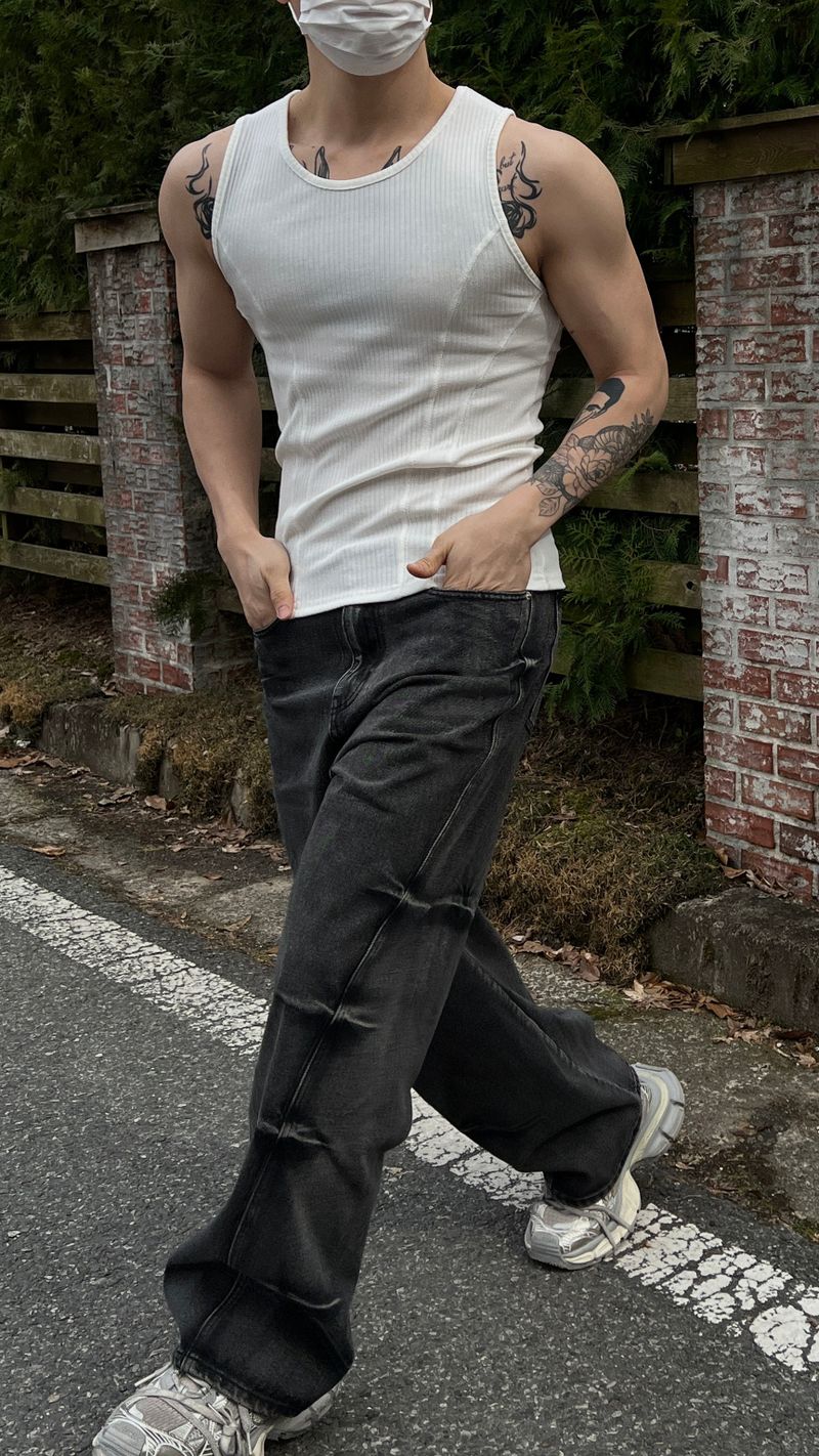 Double cut sleeveless(3colors)