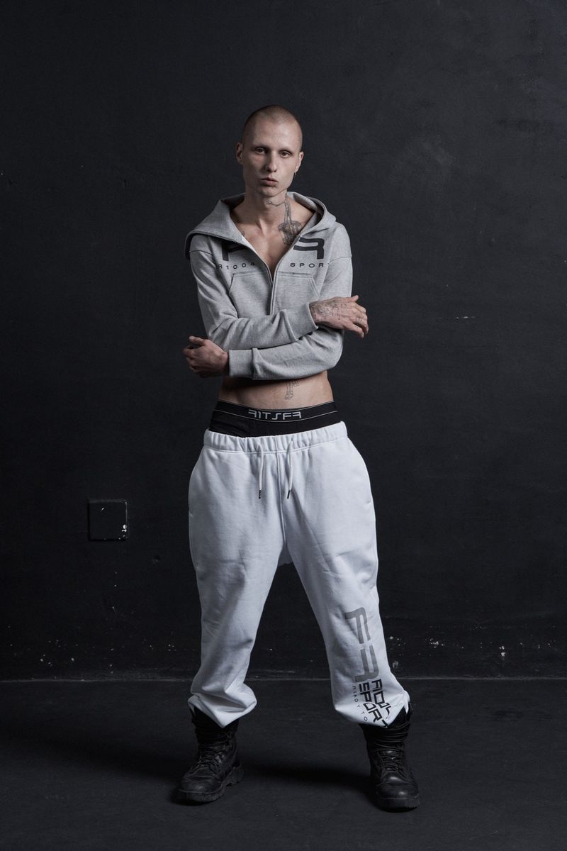 R1004（アールワンサウザンフォー）の「FR CROP HOODIE ZIP-UP GRAY（Tops）」