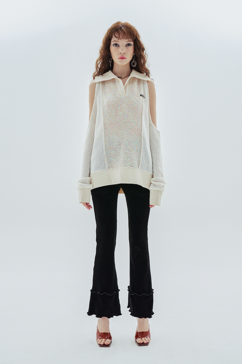hole collar knit_white