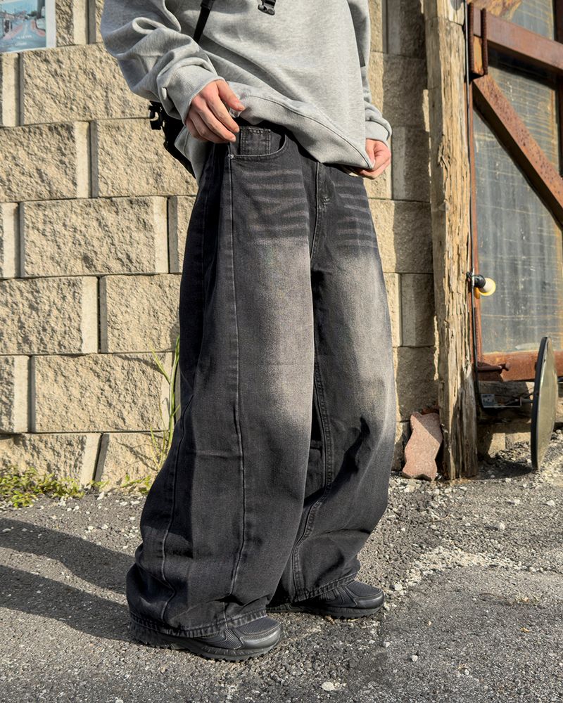 JIIGEUM（ジグム）の「メック サイド タック ワイド デニム パンツ（パンツ）」