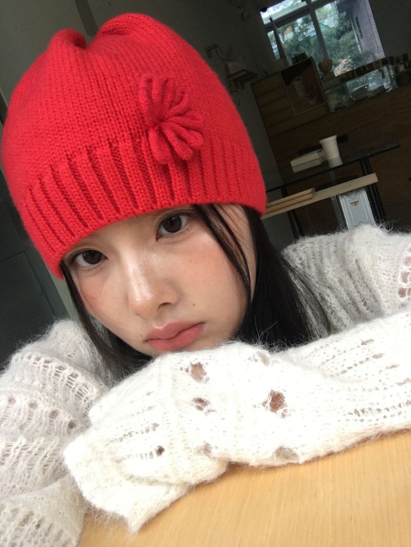 Peep Bohemian Punching Knit (2color)