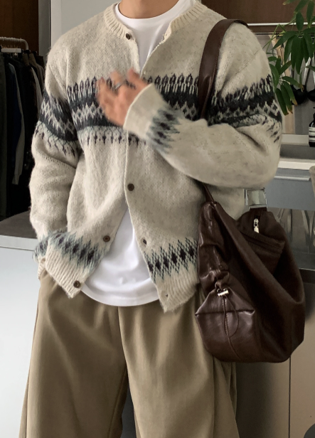 Belerice Blizz Nordic Cropped Semi-Overfit Cardigan