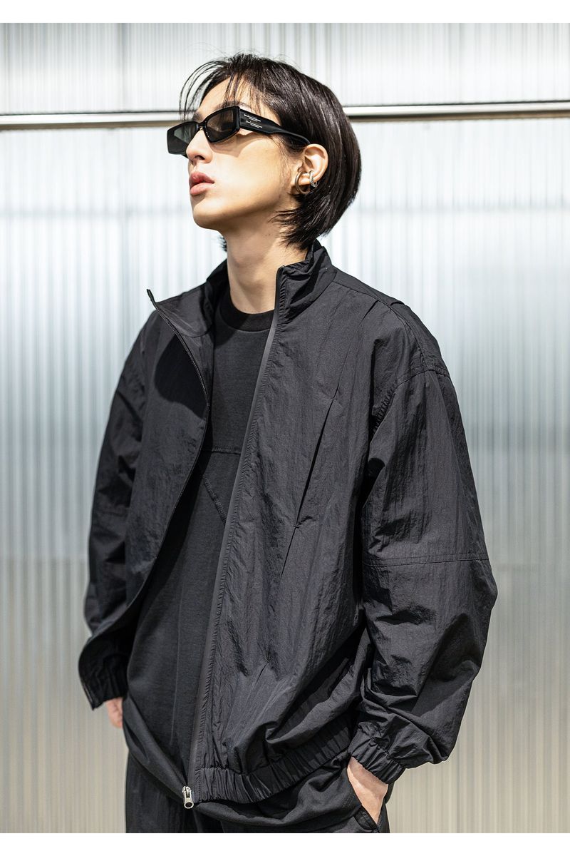 DIAGONAL INVERTED PLEAT JACKET