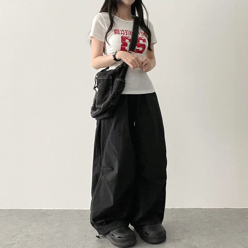 Rika number lettering short sleeve tee