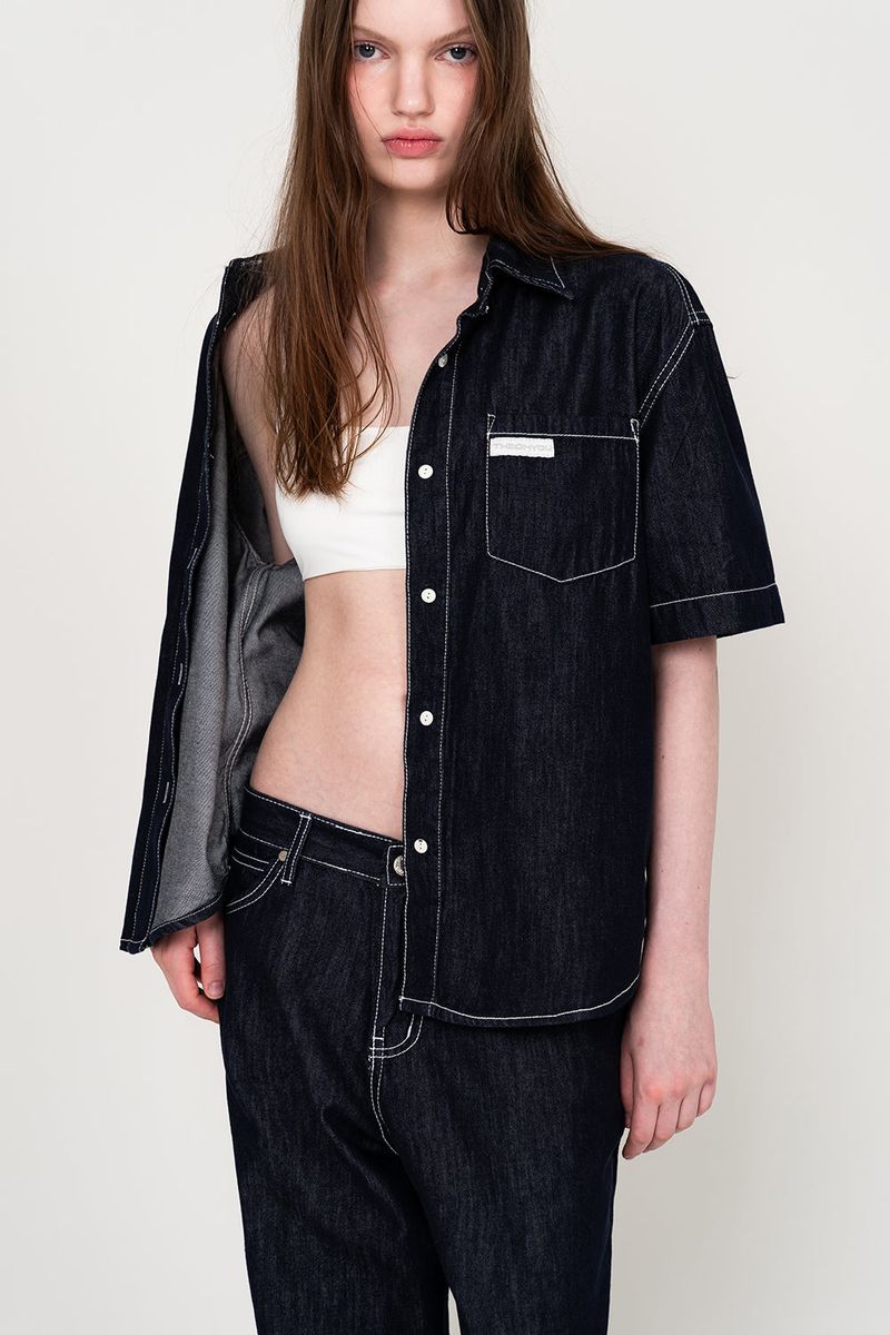 THEOHYOU（ザオユ）の「NON-FADE DENIM SHIRTS（Tops）」