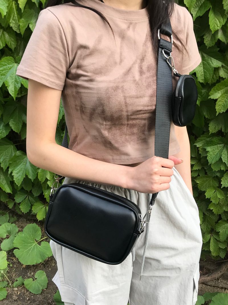 Public shoulder bag