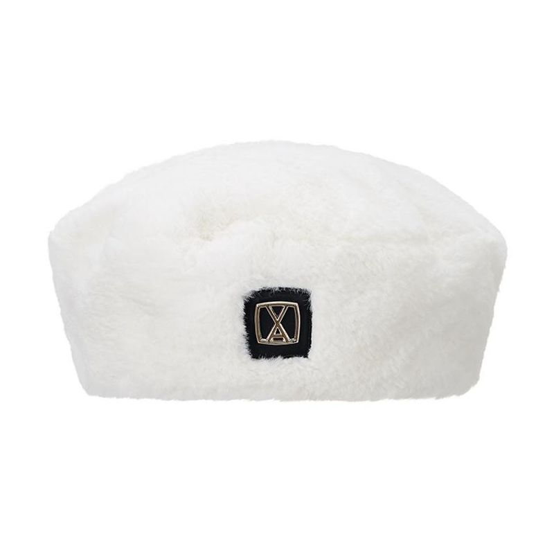 VA Square Stud Fur Beret / Ivory