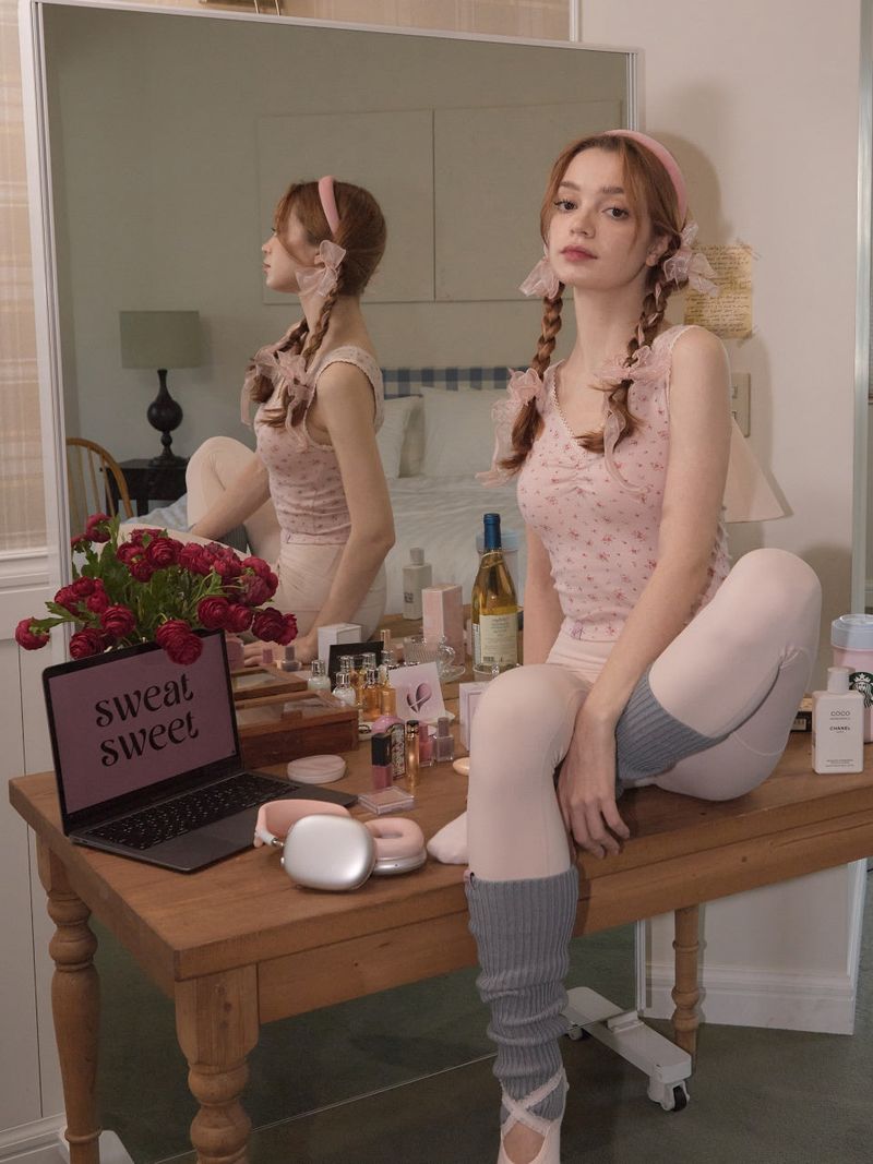 DAISY SLEEVELESS TOP - PINK
