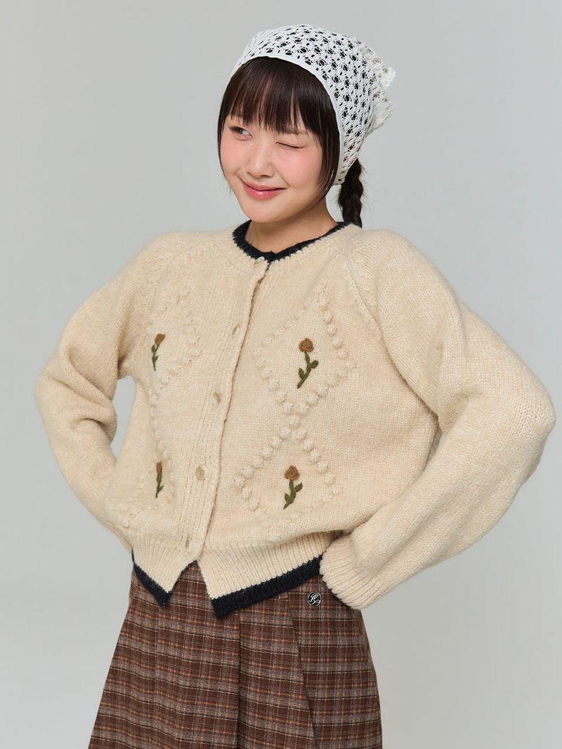 FLOWER EMBROIDERED CARDIGAN - BEIGE