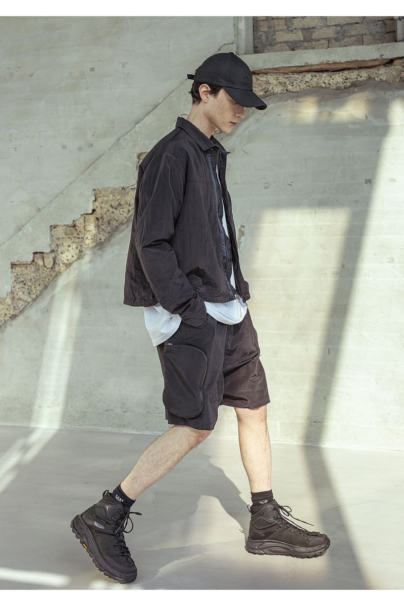 ZIPPER POCKET NYLON SHORT PANTS