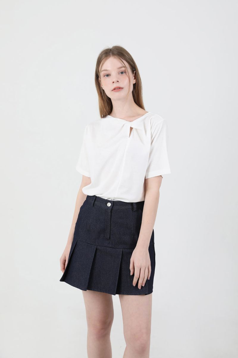 Modern Slit Shirring T-shirt White