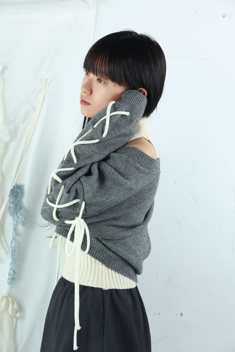 LITALMUTE（リタルミュート）の「laceup ribbon knitset(gray)（Tops）」