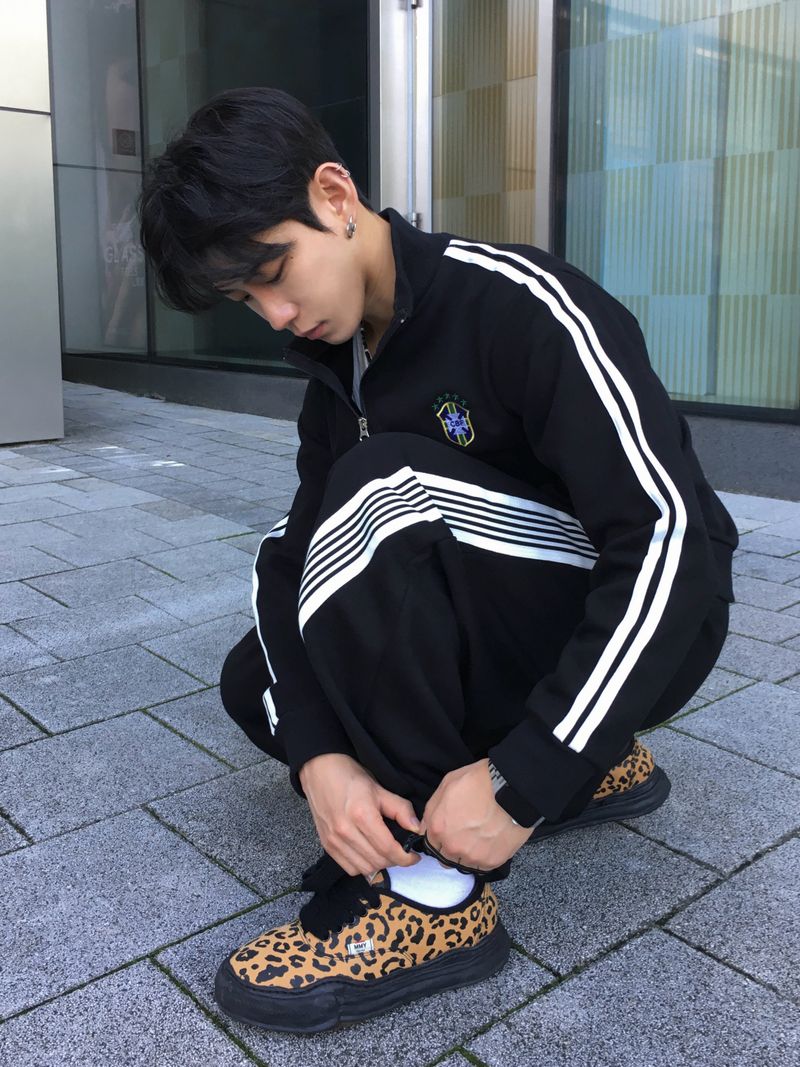 Bant Diagonal Track Wide Sweatpants 3C
