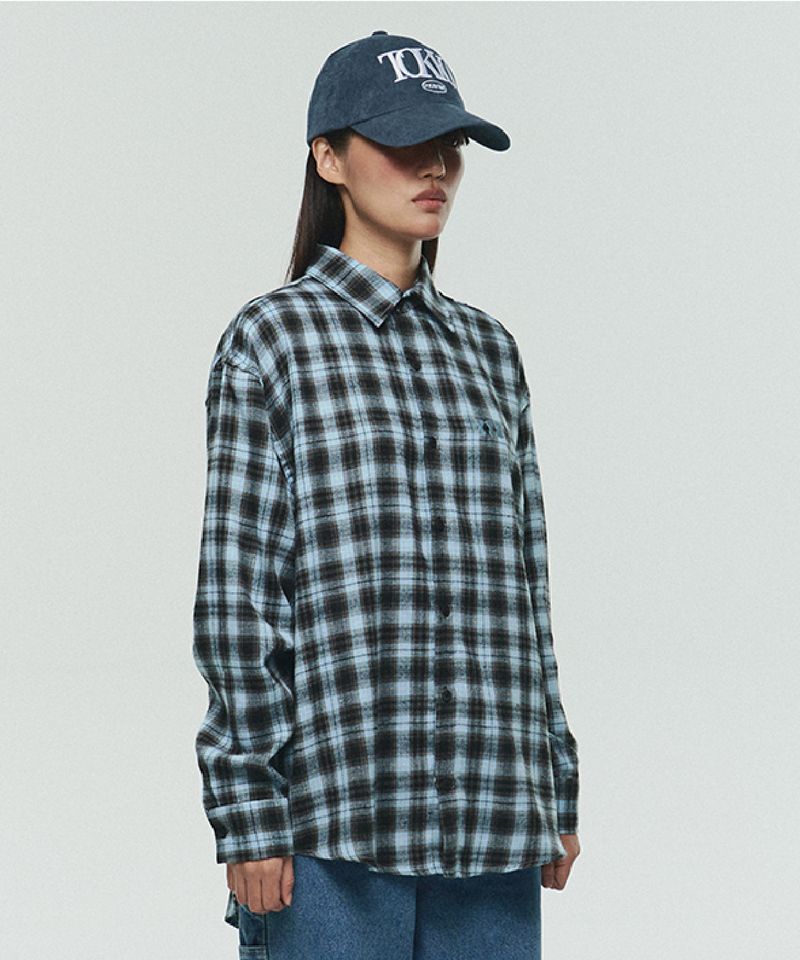 ITZAVIBE（イッザバイブ）の「ITZ MINI LOGO CHECK SHIRT - BLUE（Tops）」