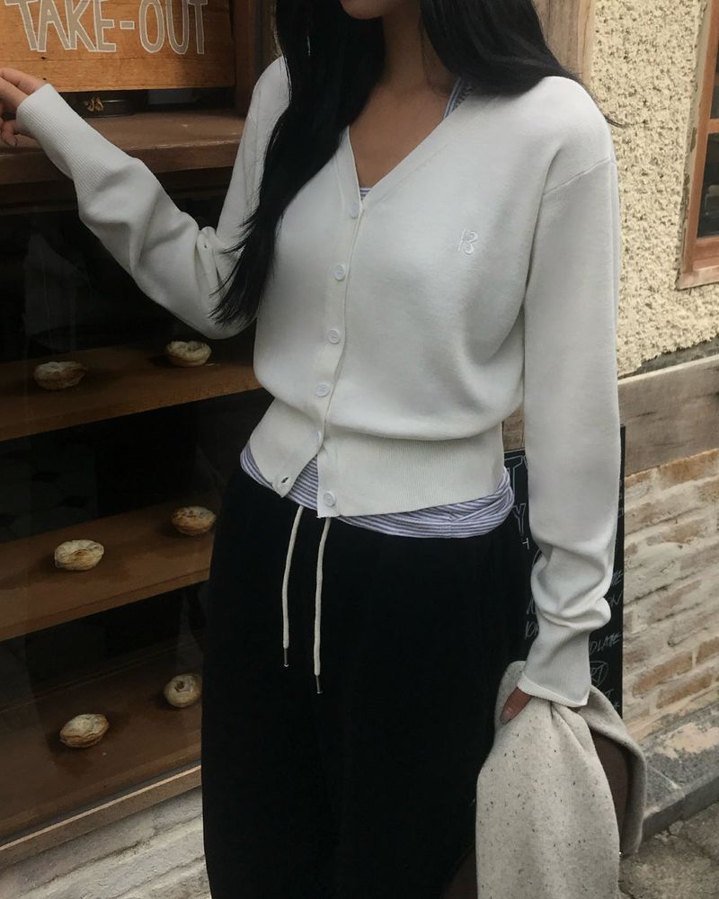 [ORIGINAL] Vale V-Neck Knit Cardigan