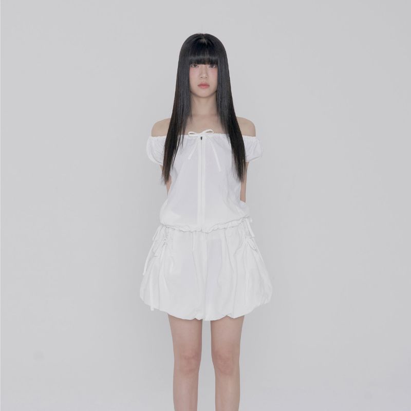 ITZAVIBE（イッザバイブ）の「VOLUME NYLON WINDBREAKER - WHITE（Jackets/Outerwear）」