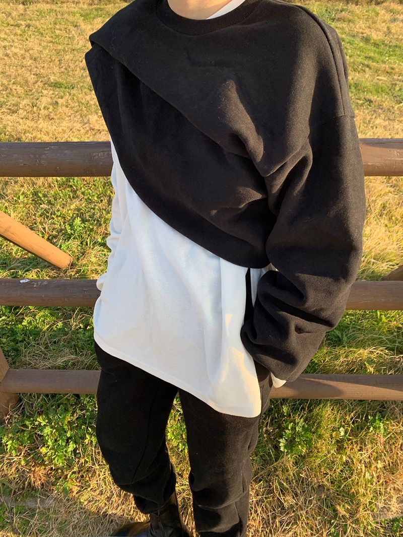 [MADE] Stern hip sweatshirt