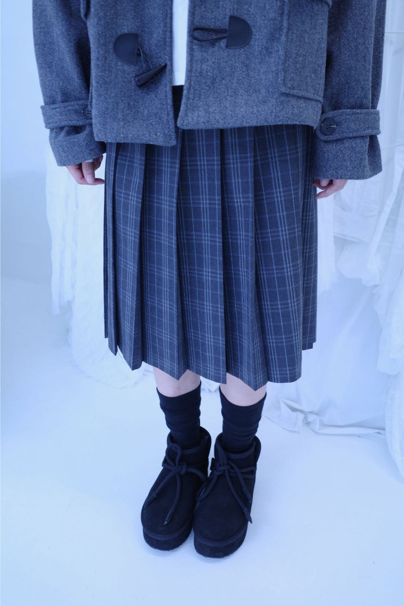 Bwin check midi pleats skirt