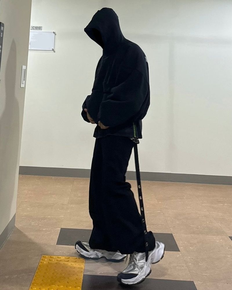 Cutted Double Knee Belt Pants