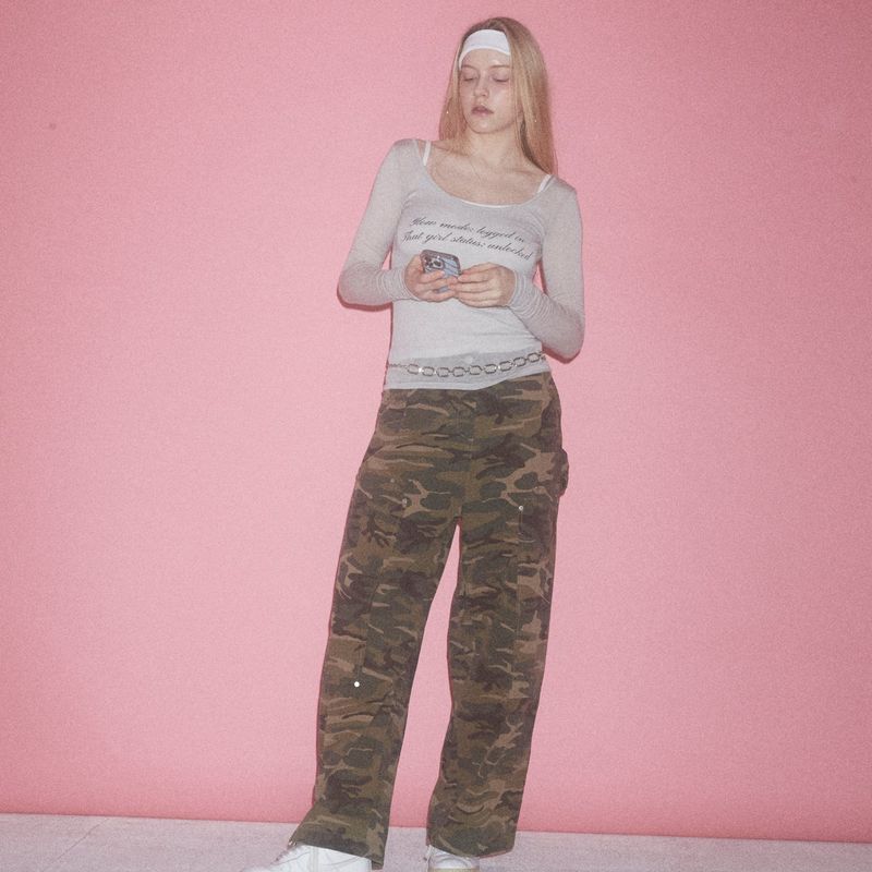 SOFT GLOW MODE TEE - GRAY