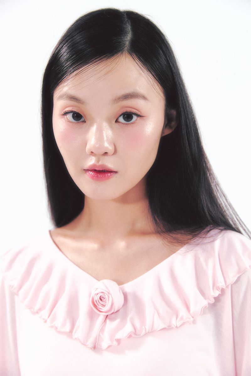 Rose Brooch Frill Long Sleeve Pink
