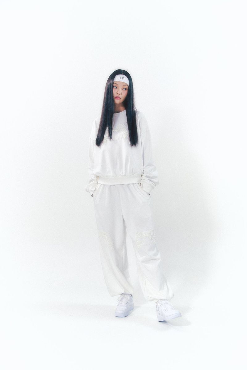 Knee Point Ribbon Jogger Pants White