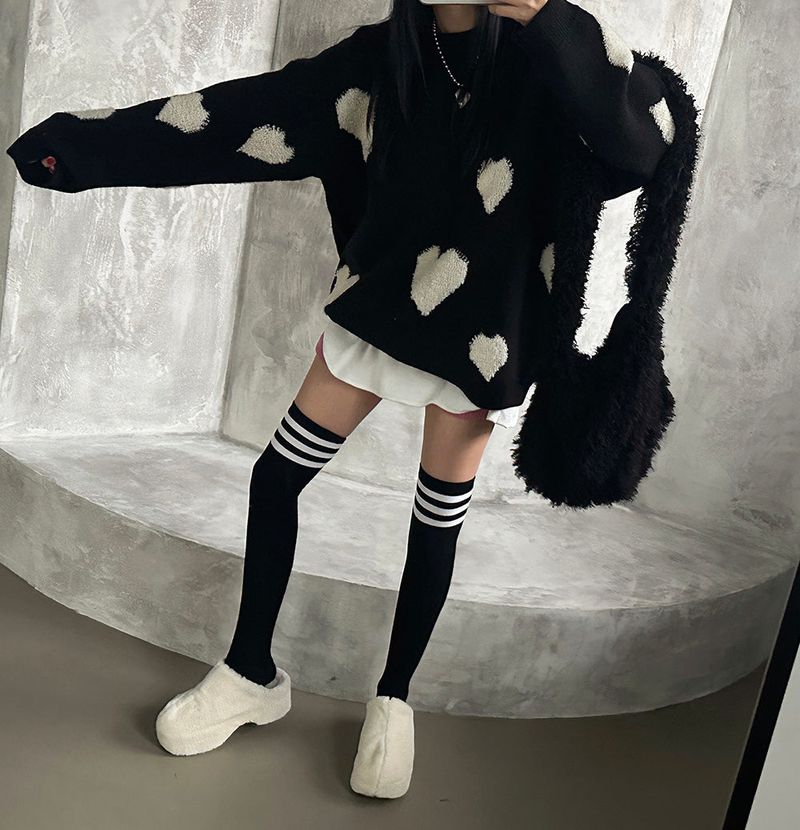 heart pattern loose fit knitwear