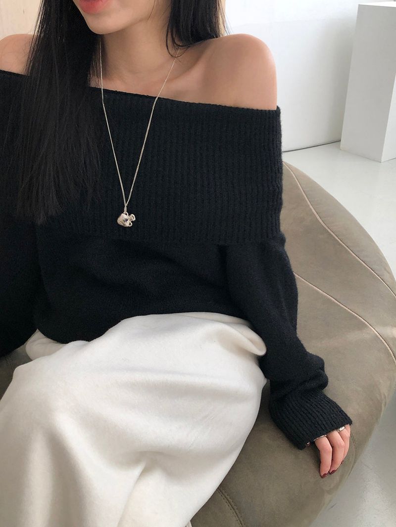 [MADE] Endelin Wool Off-Shoulder Knit