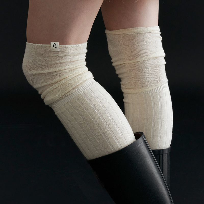 OVT-U(オーブイティーユー)の「Lively High Knee Socks(Fashion Accessories)」