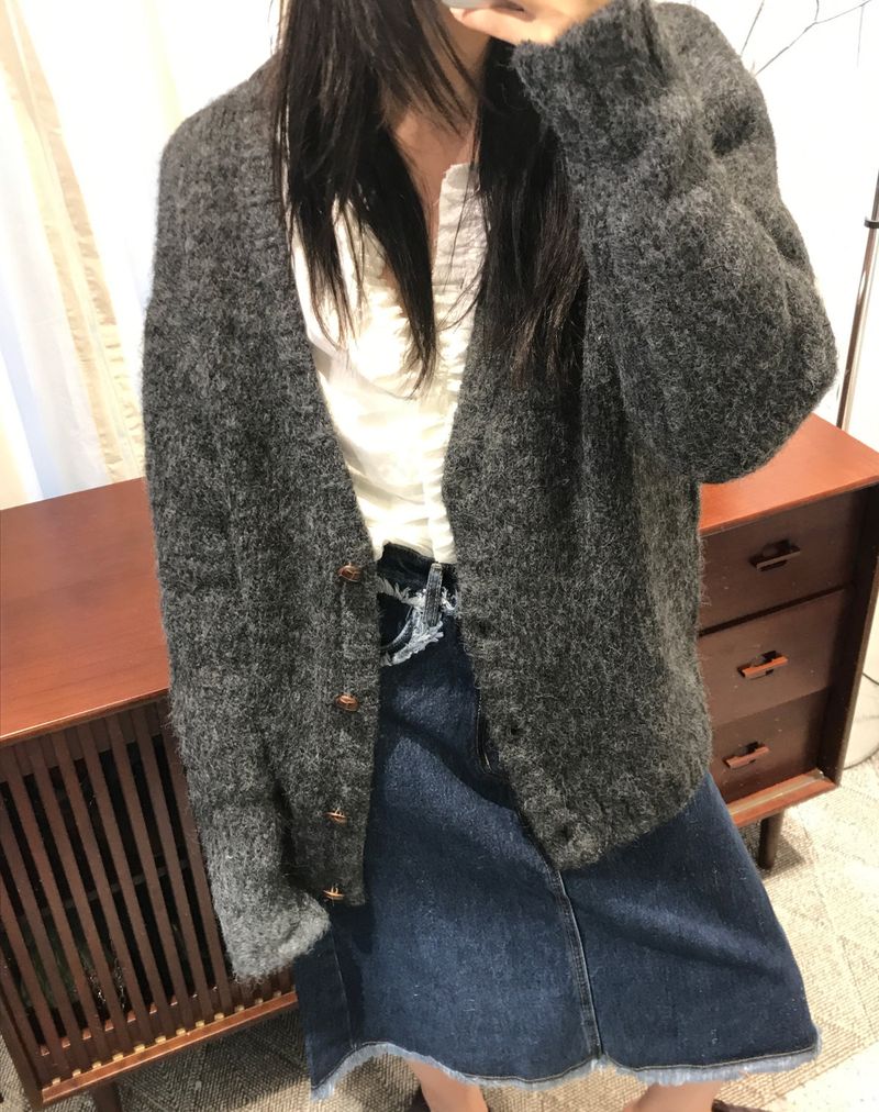 Thenib(ザニブ)の「Grandma wool cardigan (Tops)」