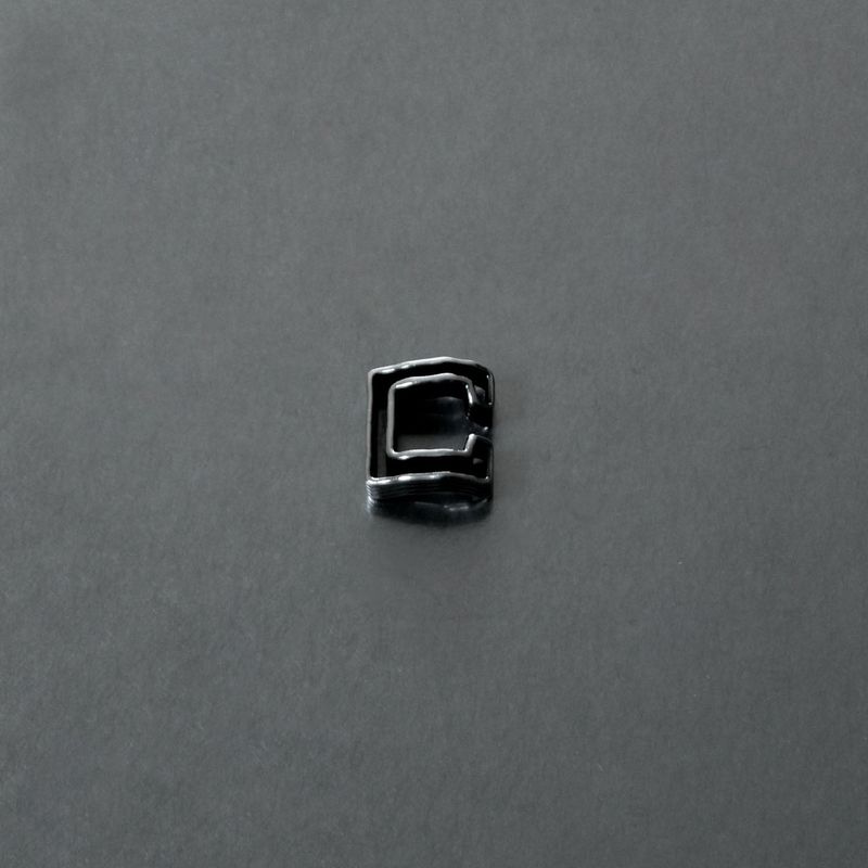 RIB PIPE EAR CUFF
