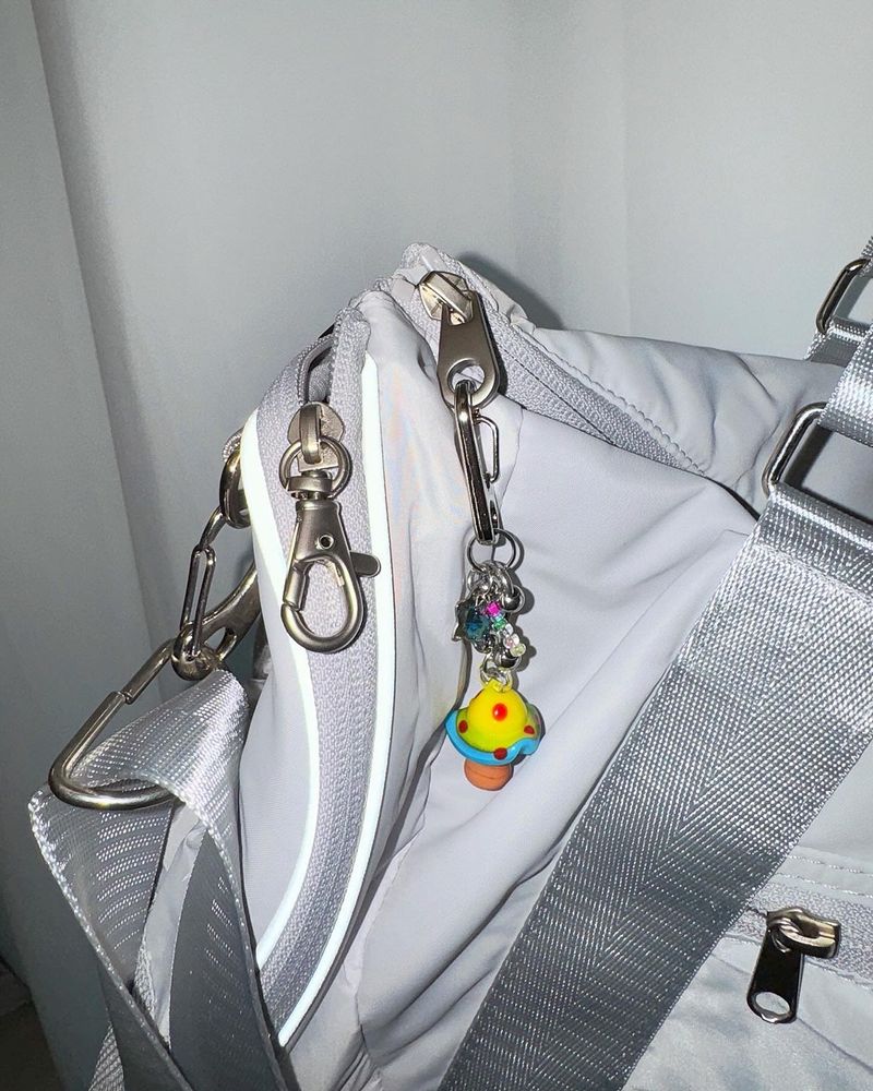 Trippy mushroom keychain.04 (8type)
