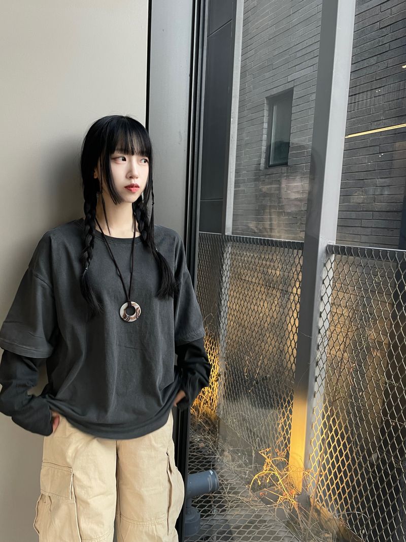 grunge-hip pigment layered long sleeve