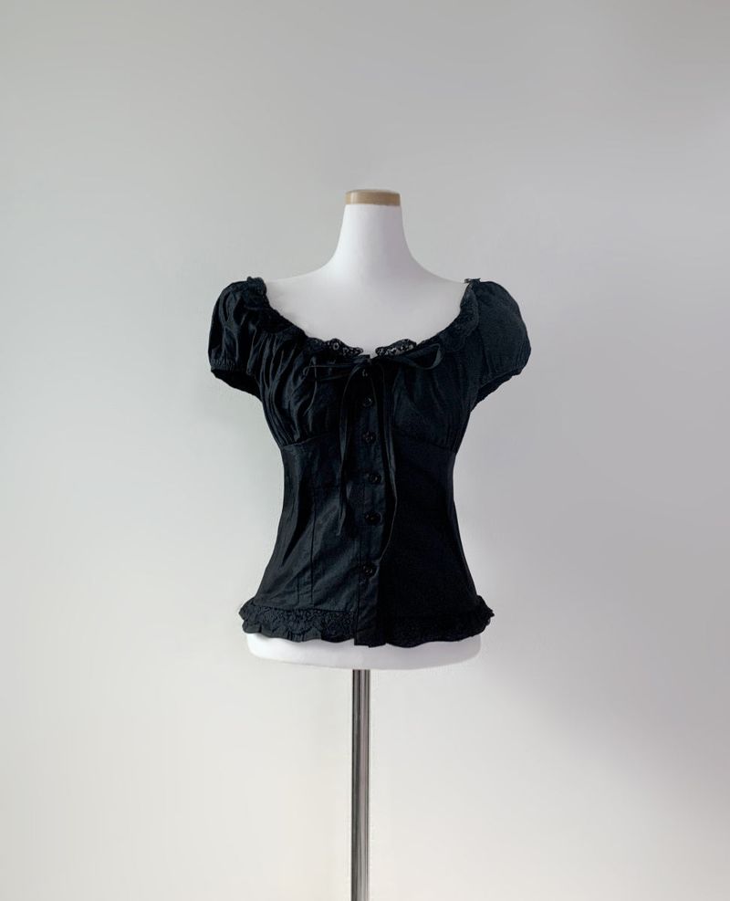 Yuka lace flare black blouse