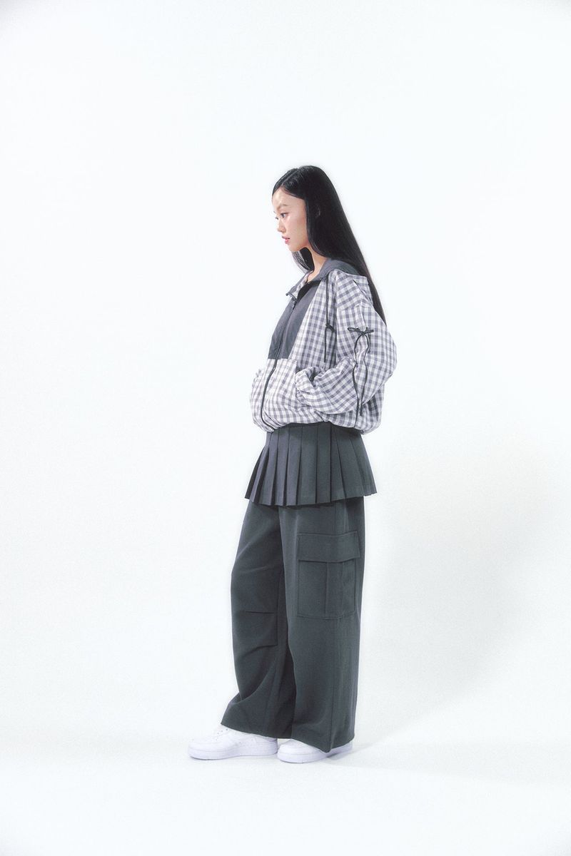 Pleats Skirt Cargo Pants Set Charcoal