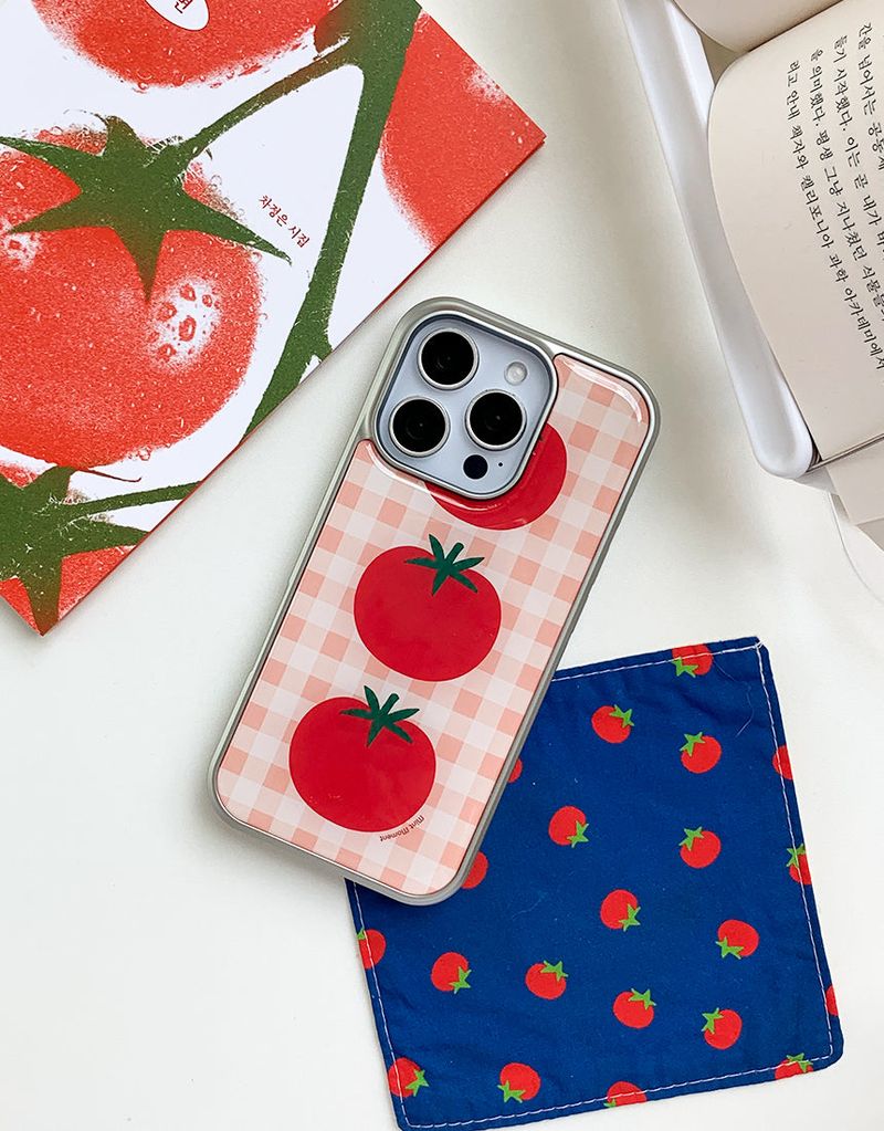 Mint Moment（ミントモーメント）の「[MADE]トマトケチャップ シルバーエポキシ iPhoneケース（Smartphone Accessories）」