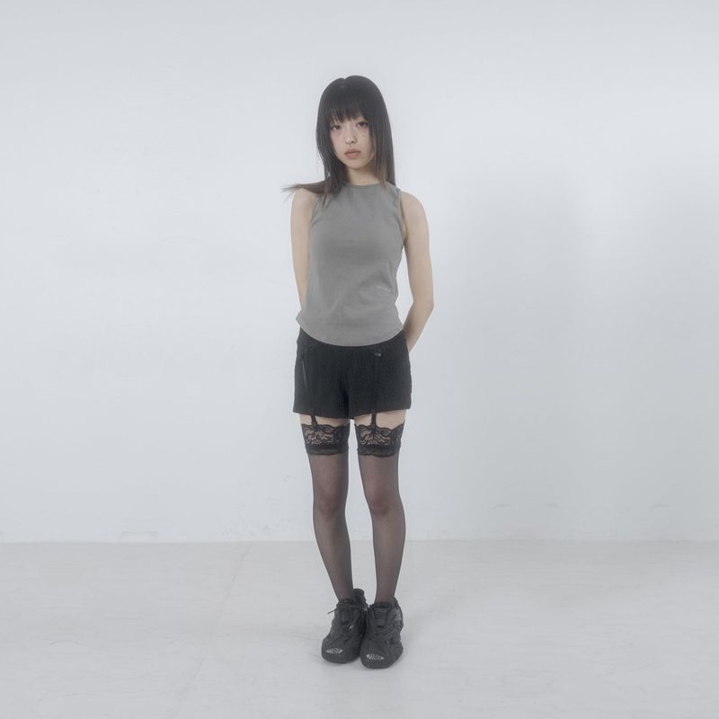 Essential sleeveless 004