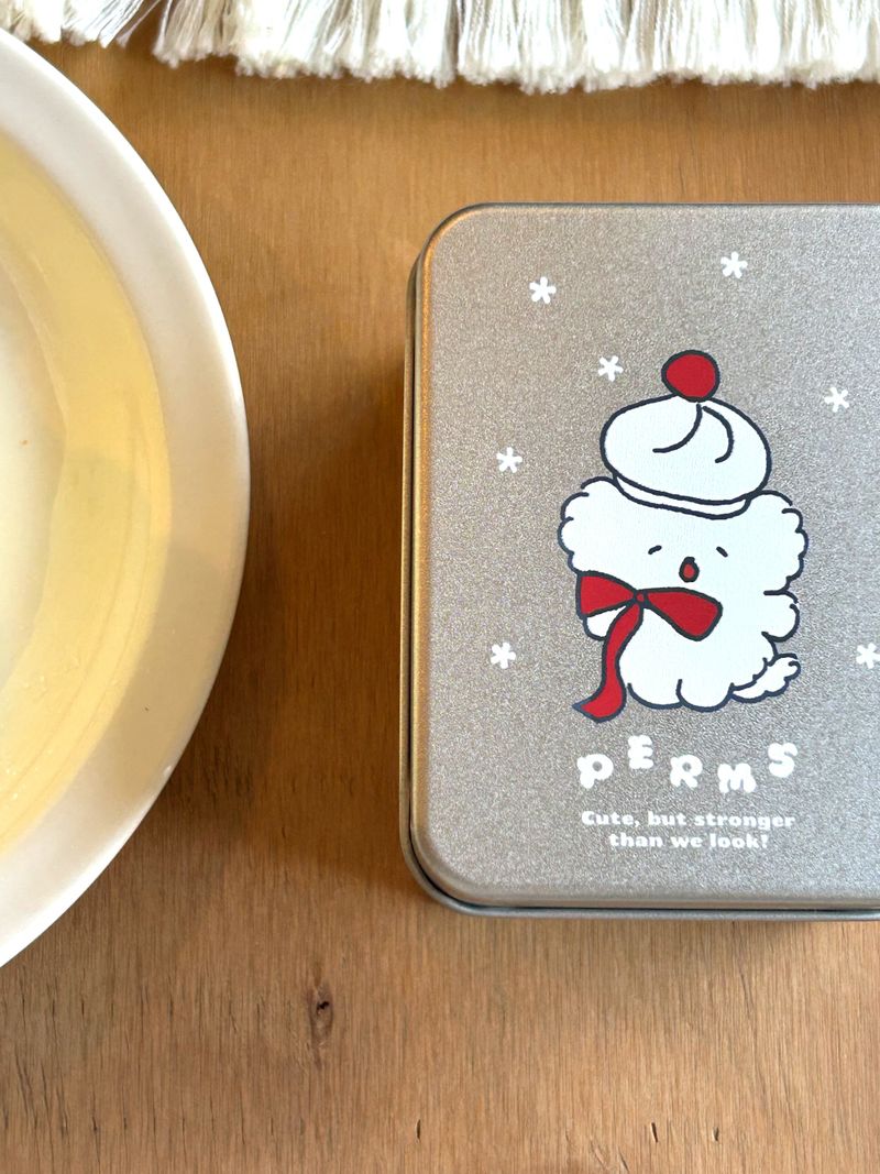 PERMS(パムズ)の「ブリキケース | スノーフレーク(スマホグッズ/小物)」
