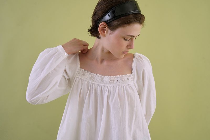 Lily lace blouse