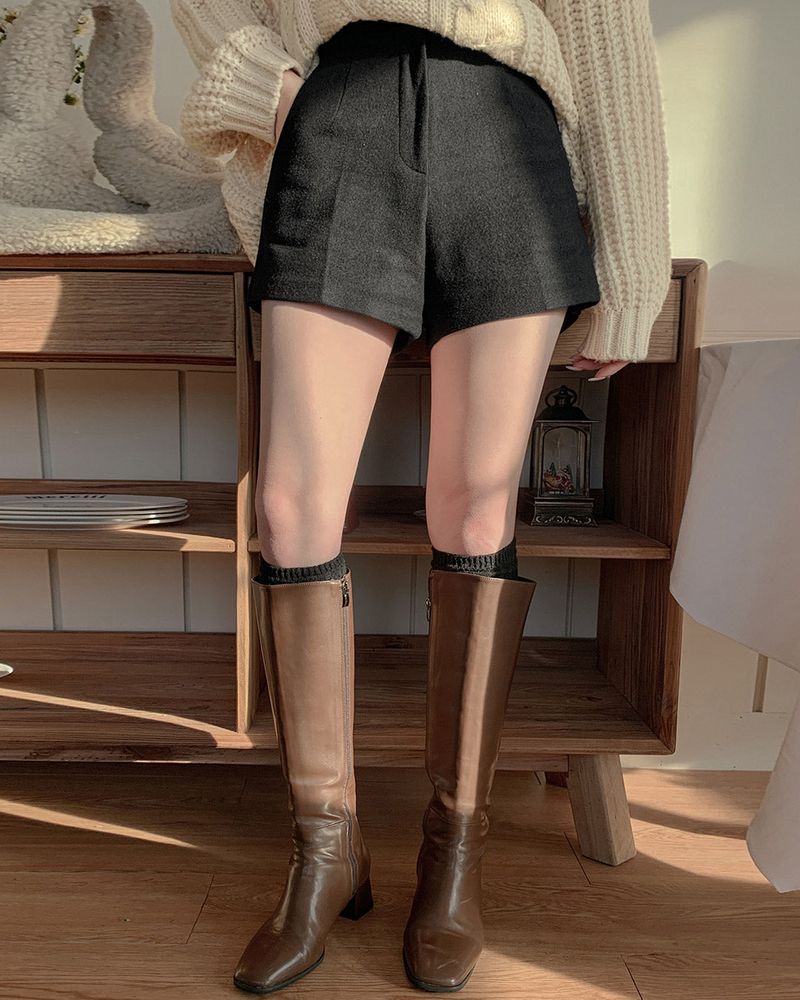 Wool shorts pants