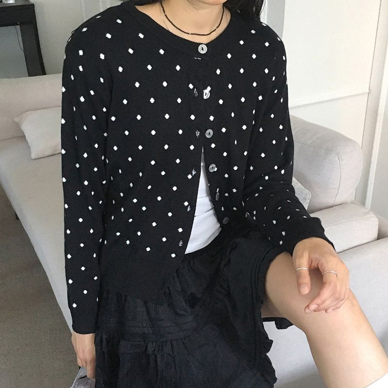 Hepo Dot Round Knit Cardigan