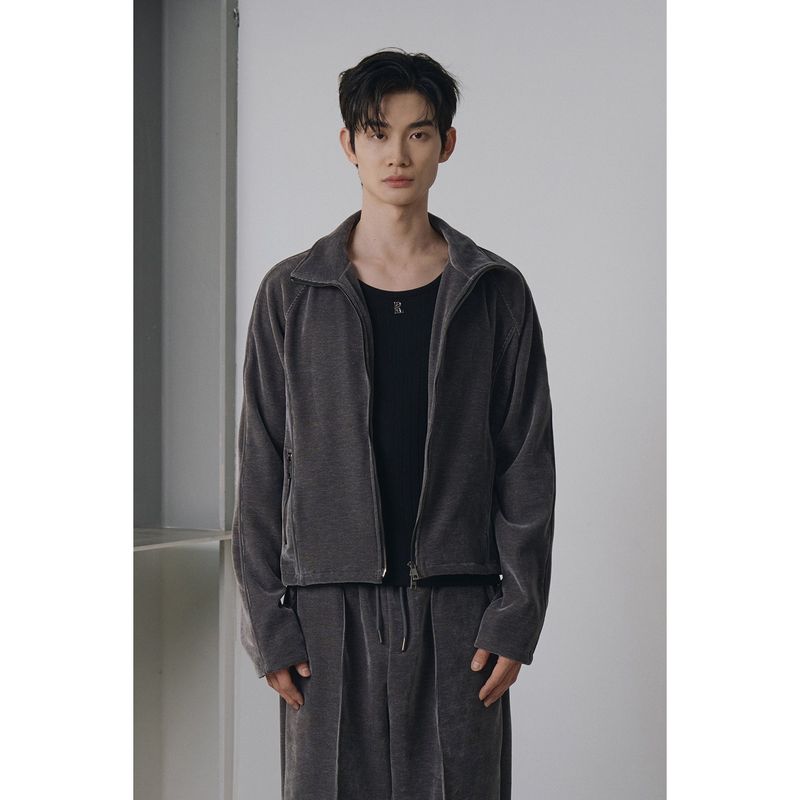 LAURANTSEOUL（ローラントソウル）の「Velvet corduroy curved crop zip up(Charcoal)（Tops）」