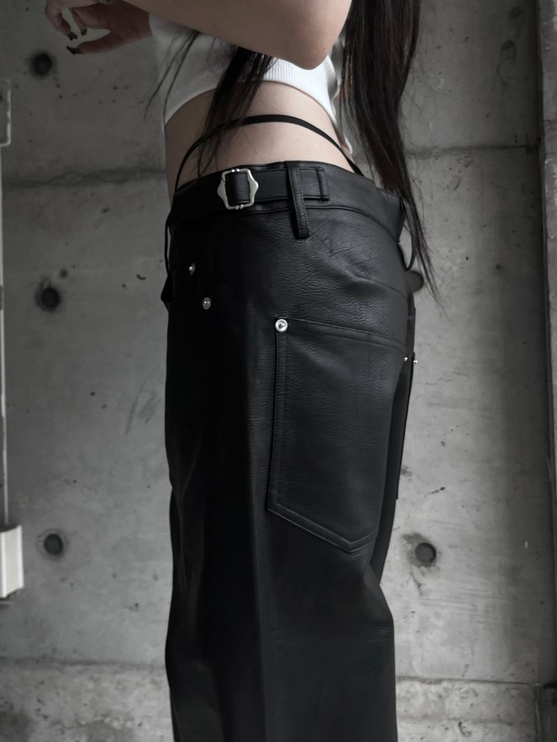 [unisex] side buckle leather wide pants