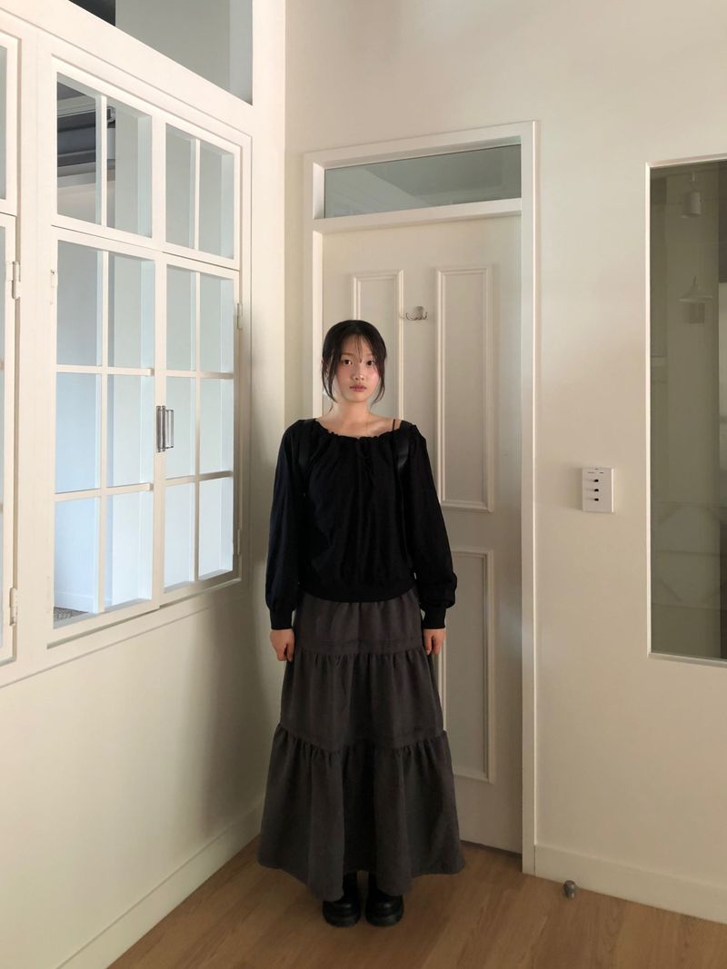 Eddie Off-Shoulder Sweatshirt (2 colors)
