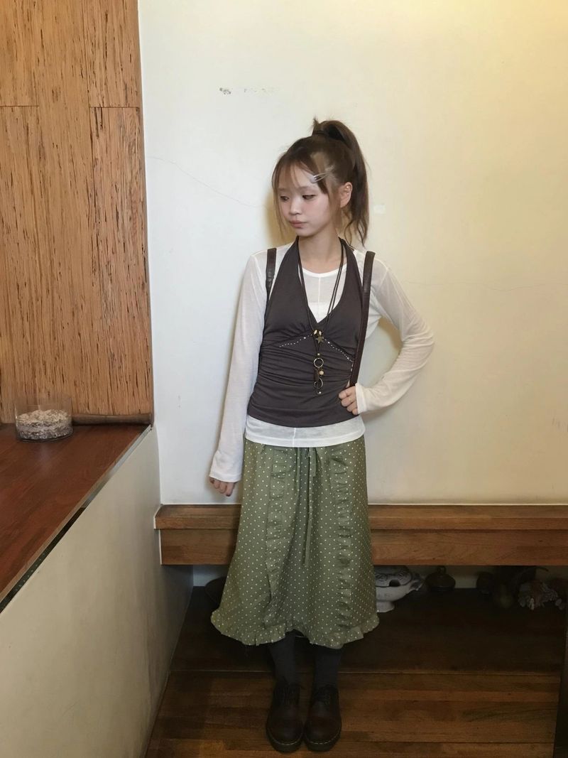lus halterneck sleeve
