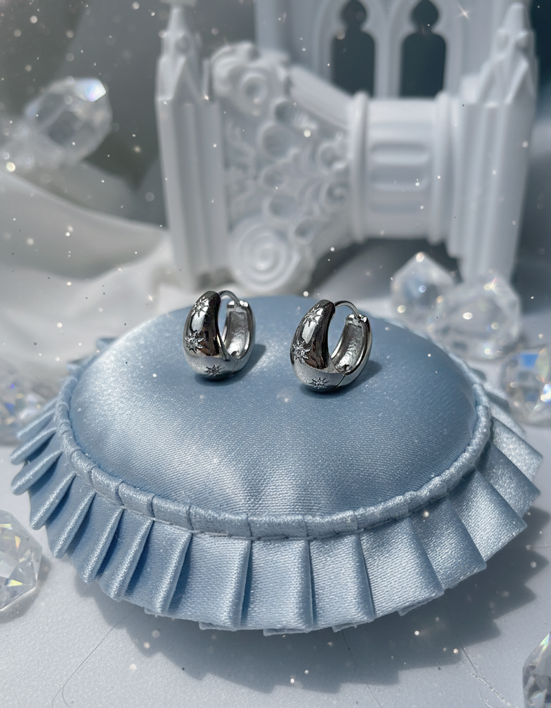 [ITZY Yuna Piercing] Tarot Star Huggies Piercing - Silver Color