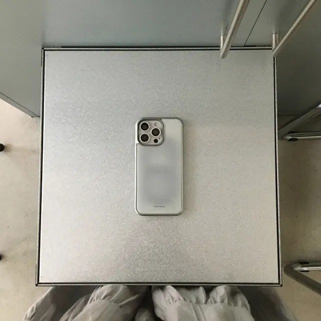 Fog gray silver epoxy case