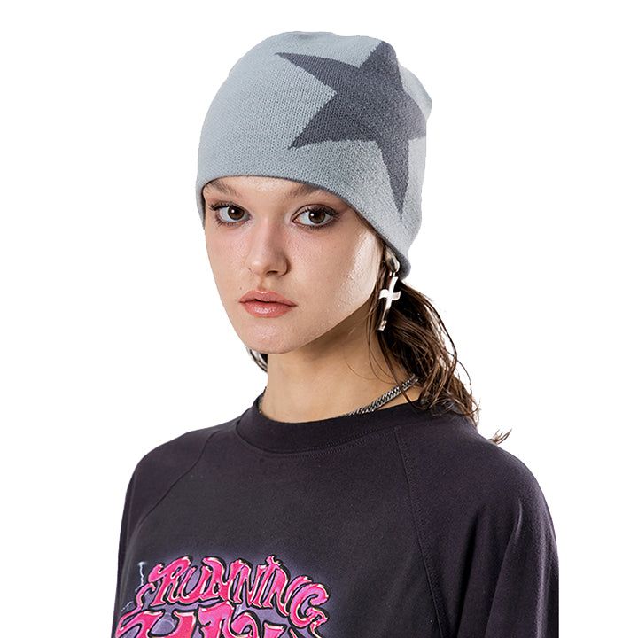 runningHIGH（ランニングハイ）の「REVERSIBLE STAR JACQUARD KNIT BEANIE（Hats）」