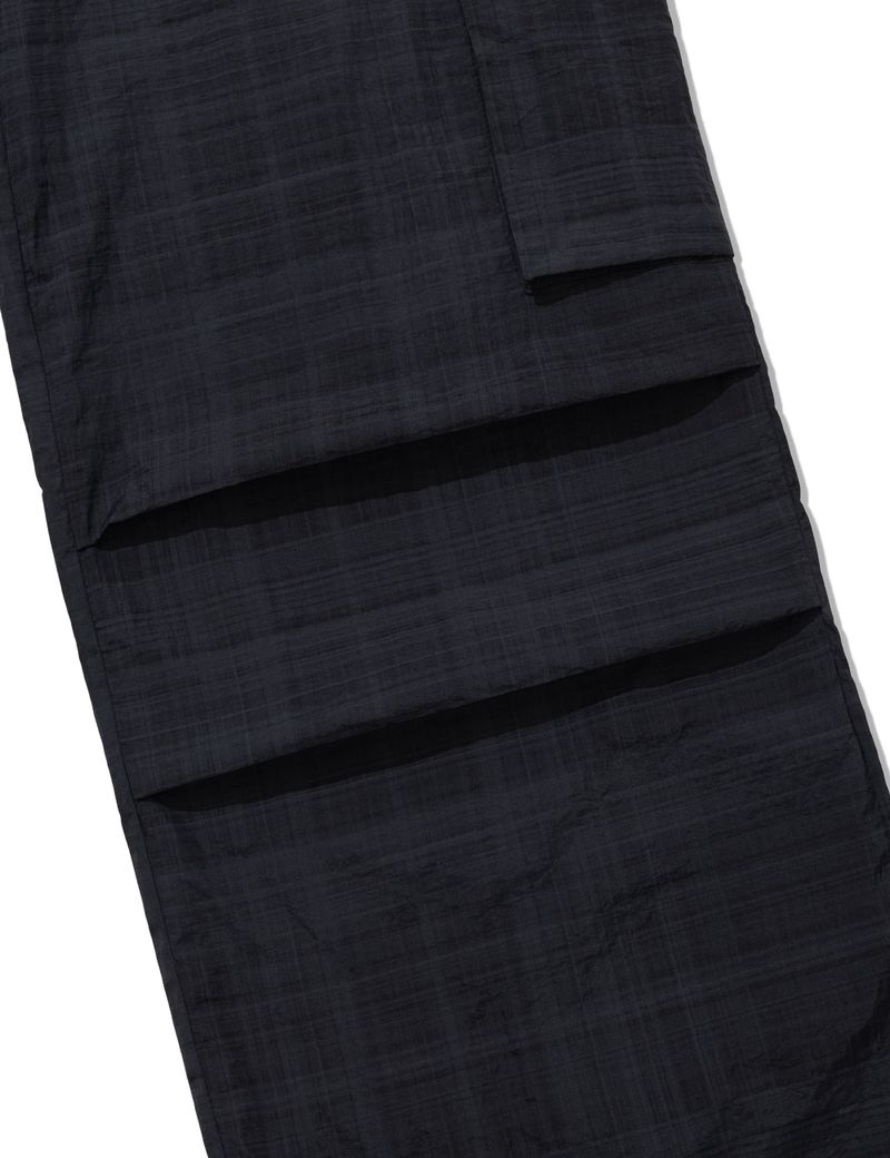 RUFFLE CHECKERED SKIRT CARGO PANTS(BLACK)