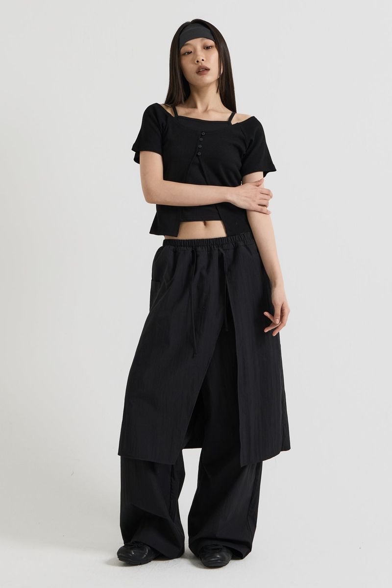 Sleeveless layered top, Black